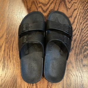 Gently used Freedom Moses Sandals 38/39